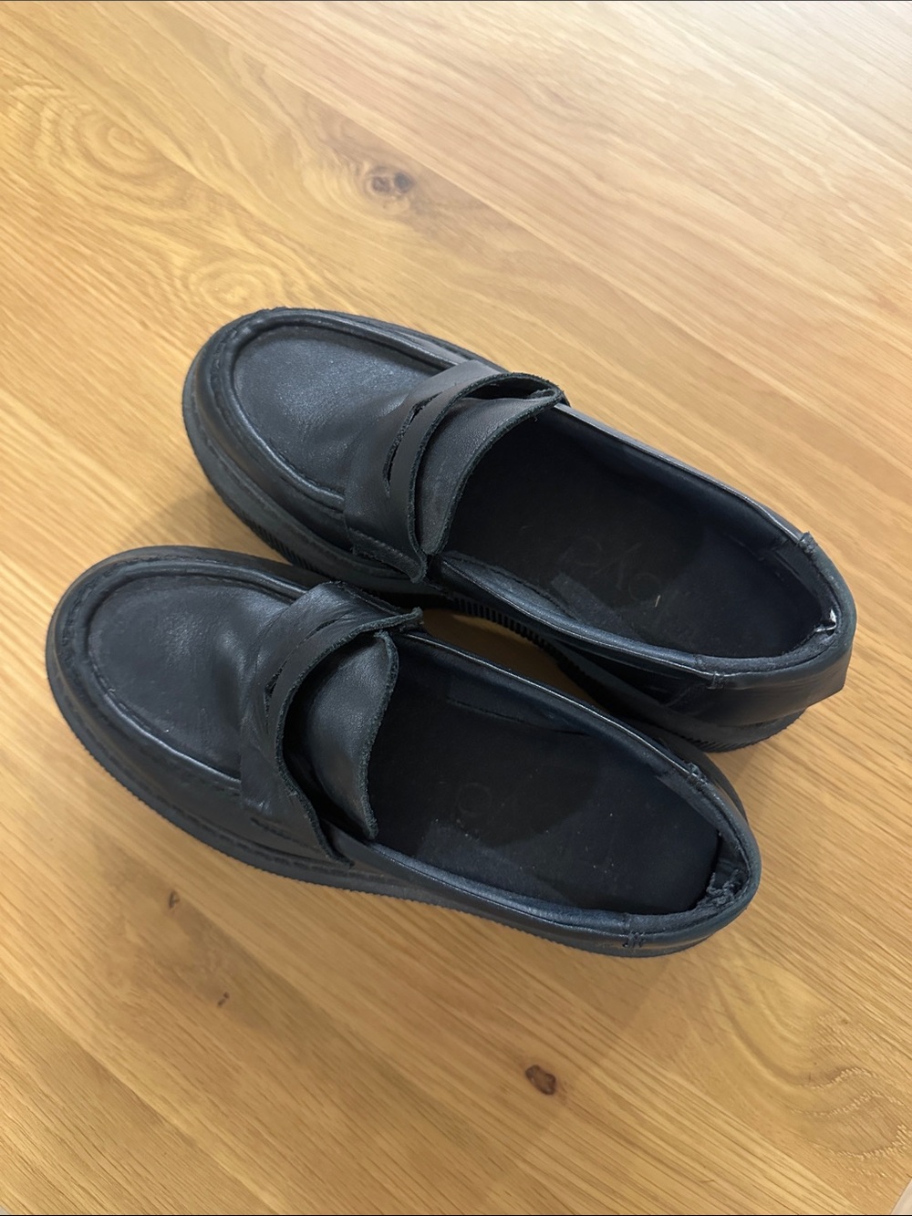 Floyd (little burgundy) Black Slip-On Loafers for Women